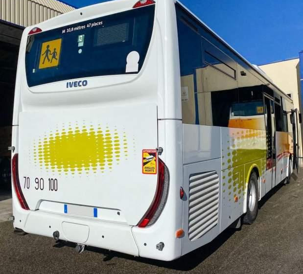 Iveco CROSSWAY/ DŁUGOŚĆ 10.70 M / MANUAL / EURO 6 - Streekbus: afbeelding 5 Iveco CROSSWAY/ DŁUGOŚĆ 10.70 M / MANUAL / EURO 6 - Streekbus: afbeelding 5