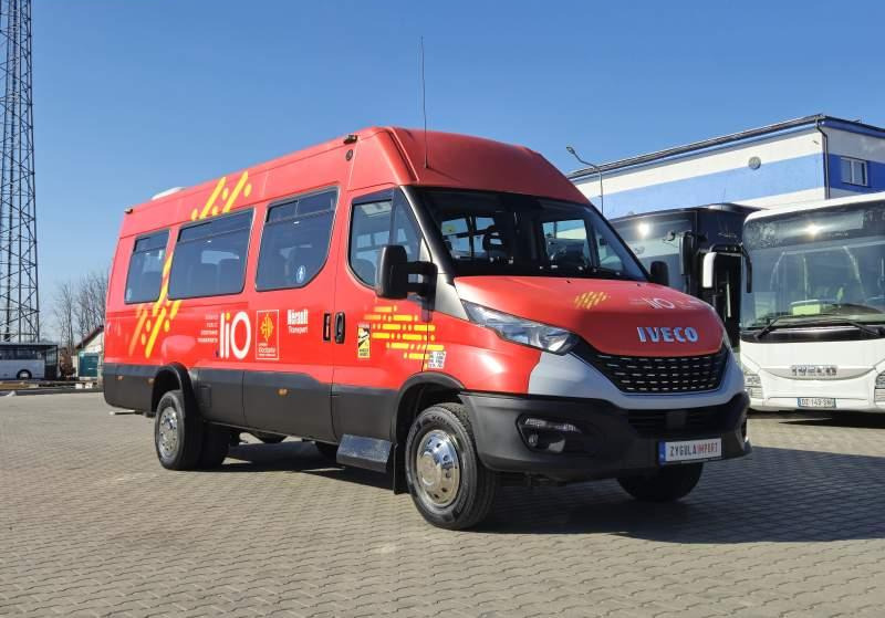 Iveco DAILY 65C18/SPROWADZONE/23 MIEJSCA/KLIM/WINDA - Minibus, Personenvervoer: afbeelding 4 Iveco DAILY 65C18/SPROWADZONE/23 MIEJSCA/KLIM/WINDA - Minibus, Personenvervoer: afbeelding 4