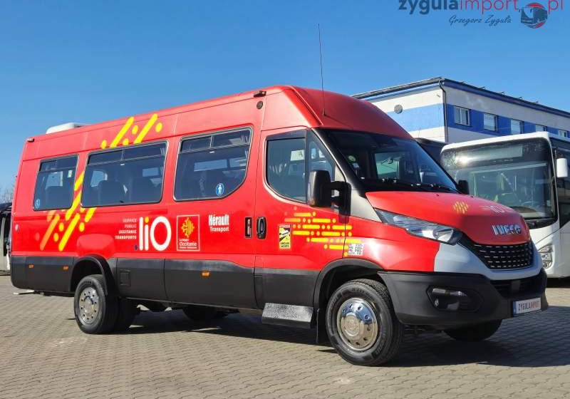 Iveco DAILY 65C18/SPROWADZONE/23 MIEJSCA/KLIM/WINDA - Minibus, Personenvervoer: afbeelding 1 Iveco DAILY 65C18/SPROWADZONE/23 MIEJSCA/KLIM/WINDA - Minibus, Personenvervoer: afbeelding 1