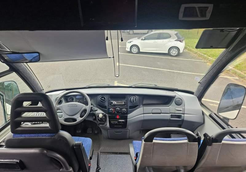 Iveco WING / SPROWADZONY/ 34 MIEJSCA/ MANUAL - Minibus, Personenvervoer: afbeelding 2 Iveco WING / SPROWADZONY/ 34 MIEJSCA/ MANUAL - Minibus, Personenvervoer: afbeelding 2