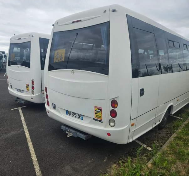 Iveco WING / SPROWADZONY/ 34 MIEJSCA/ MANUAL - Minibus, Personenvervoer: afbeelding 3 Iveco WING / SPROWADZONY/ 34 MIEJSCA/ MANUAL - Minibus, Personenvervoer: afbeelding 3