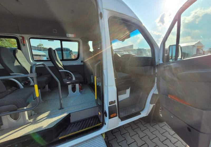 Mercedes-Benz 513 SPRINTER TRANSFER / SPROWADZONY/ MANUAL - Minibus, Personenvervoer: afbeelding 4 Mercedes-Benz 513 SPRINTER TRANSFER / SPROWADZONY/ MANUAL - Minibus, Personenvervoer: afbeelding 4
