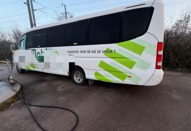Mercedes-Benz SUNRIDER 818 VARIO / SPROWADZONY / 36 MIEJSC - Minibus, Personenvervoer: afbeelding 2 Mercedes-Benz SUNRIDER 818 VARIO / SPROWADZONY / 36 MIEJSC - Minibus, Personenvervoer: afbeelding 2