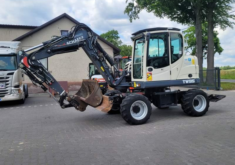 Schaeff TW95 / SPROWADZONA Z FRANCJI/ 6 500 MTH - Mobiele graafmachine: afbeelding 1 Schaeff TW95 / SPROWADZONA Z FRANCJI/ 6 500 MTH - Mobiele graafmachine: afbeelding 1