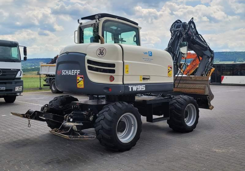 Schaeff TW95 / SPROWADZONA Z FRANCJI/ 6 500 MTH - Mobiele graafmachine: afbeelding 3 Schaeff TW95 / SPROWADZONA Z FRANCJI/ 6 500 MTH - Mobiele graafmachine: afbeelding 3