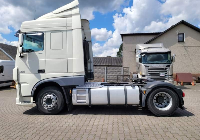 DAF XF510 SPACE CAB / SPROWADZONY / MANUAL / RETARDER - Trekker: afbeelding 5 DAF XF510 SPACE CAB / SPROWADZONY / MANUAL / RETARDER - Trekker: afbeelding 5