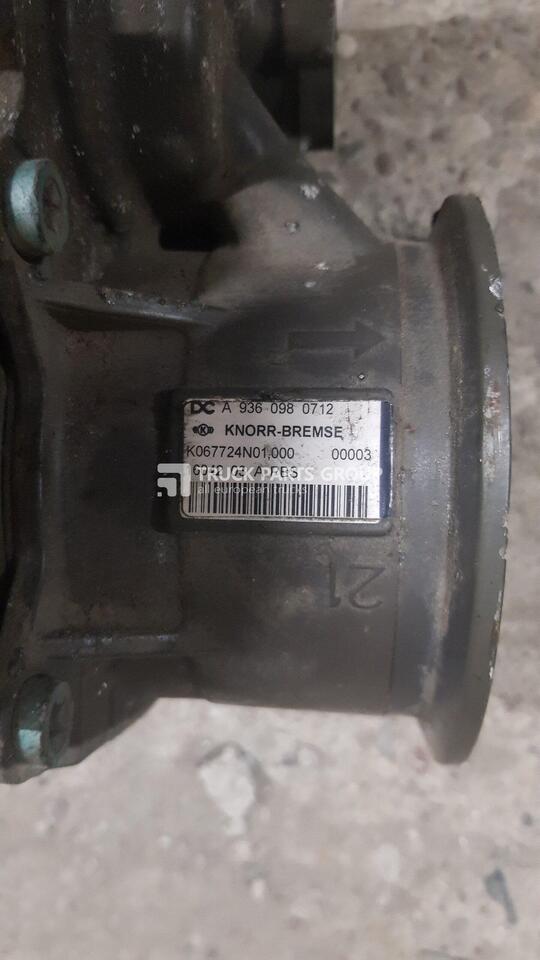 MERCEDES-BENZ Mercedes-Benz Atego, OM936LA, EURO6 valve unit, 9360980712, injection module, air blow-in control unit, 6-pole PBS unit, KNORR-BREMSE, K067724N01 - Klep voor Vrachtwagen: afbeelding 2 MERCEDES-BENZ Mercedes-Benz Atego, OM936LA, EURO6 valve unit, 9360980712, injection module, air blow-in control unit, 6-pole PBS unit, KNORR-BREMSE, K067724N01 - Klep voor Vrachtwagen: afbeelding 2