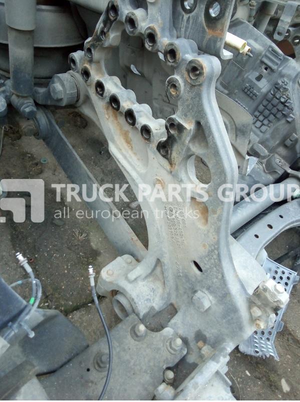 Mercedes Benz Actros MP4 EURO 5, EURO 6 emission frame parts, 9603253009, bearing bracket driving axle left + right, 9613259414, 9603253109, 9603257714, 9603257814, 9603257914, 9603258014, 9613251316, - Frame/ Chassis voor Vrachtwagen: afbeelding 1 Mercedes Benz Actros MP4 EURO 5, EURO 6 emission frame parts, 9603253009, bearing bracket driving axle left + right, 9613259414, 9603253109, 9603257714, 9603257814, 9603257914, 9603258014, 9613251316, - Frame/ Chassis voor Vrachtwagen: afbeelding 1