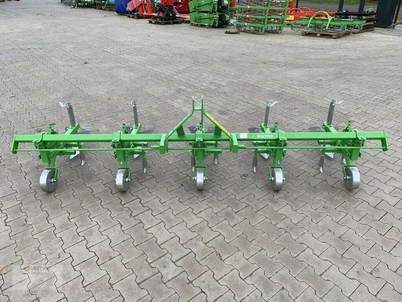 BOMET Kartoffelhäufler Bomet P475/1 4reihig Norma Häufler Kartoffel NEU - Grondbewerking toebehoor: afbeelding 5 BOMET Kartoffelhäufler Bomet P475/1 4reihig Norma Häufler Kartoffel NEU - Grondbewerking toebehoor: afbeelding 5