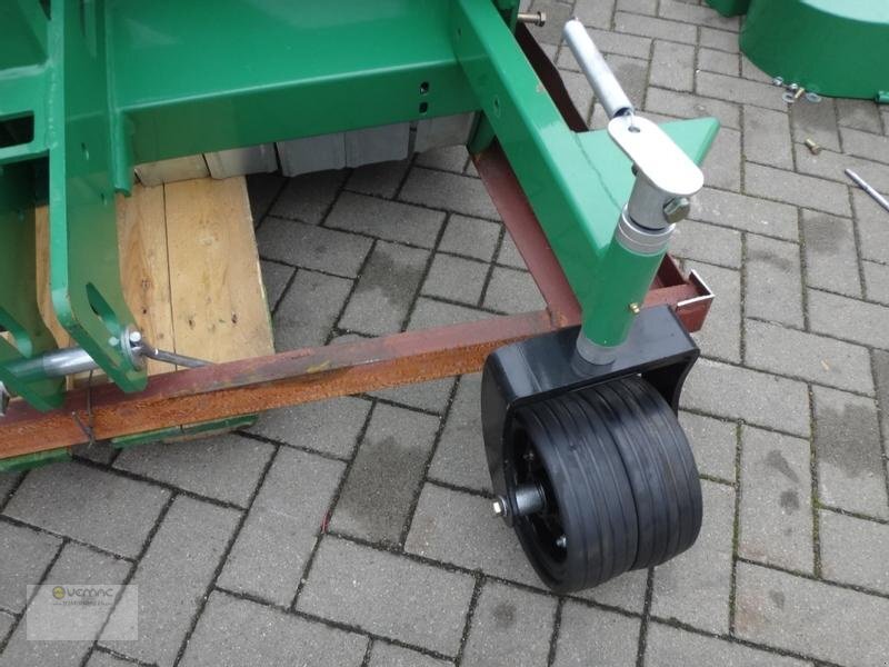 Nieuw Klepelmaaier Vemac FLP180 180cm Mulcher Schlegelmulcher Mähwerk Sammelwanne NEU: afbeelding 7