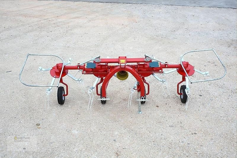Vemac Heuwender 290 Daros 4GS Kreiselheuwender Kreiselwender NEU - Hooischudder: afbeelding 1 Vemac Heuwender 290 Daros 4GS Kreiselheuwender Kreiselwender NEU - Hooischudder: afbeelding 1