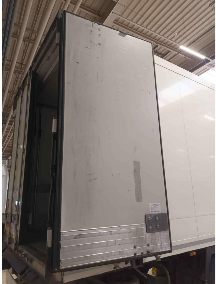 2018 Krone SDR Double Deck Cool Liner FP45 ThermoKing SLXi 300 Lifting Axle - Koelwagen oplegger: afbeelding 5 2018 Krone SDR Double Deck Cool Liner FP45 ThermoKing SLXi 300 Lifting Axle - Koelwagen oplegger: afbeelding 5