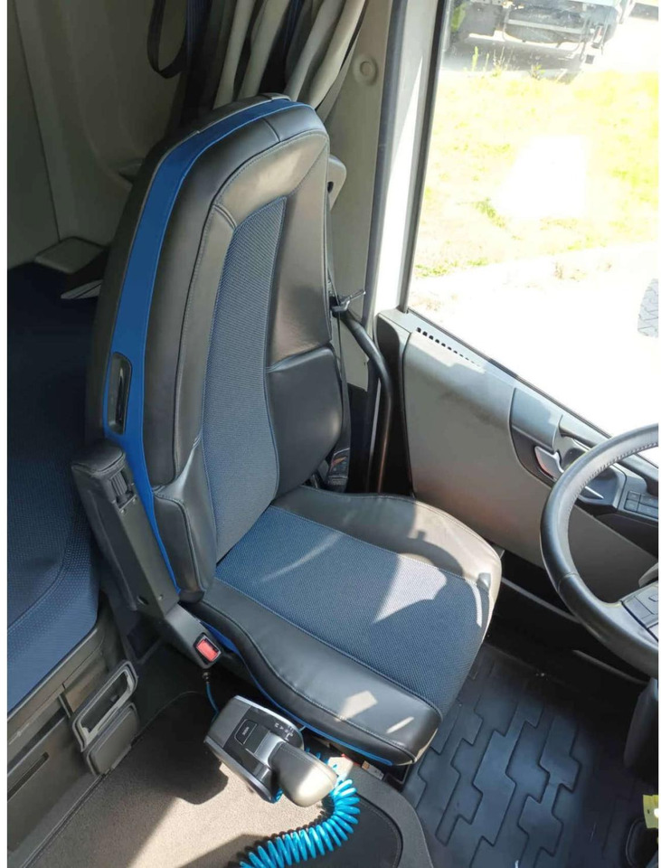2023 Volvo FH 460 Globetrotter XL i-Save Side Skirts - Andere machine: afbeelding 3 2023 Volvo FH 460 Globetrotter XL i-Save Side Skirts - Andere machine: afbeelding 3