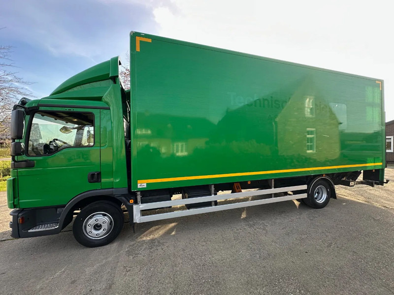 MAN TGL 12.220 / NL TRUCK / 12T / BOX+LIFT 2000kg+SIDE DOOR / AIRCO - Bakwagen: afbeelding 2 MAN TGL 12.220 / NL TRUCK / 12T / BOX+LIFT 2000kg+SIDE DOOR / AIRCO - Bakwagen: afbeelding 2