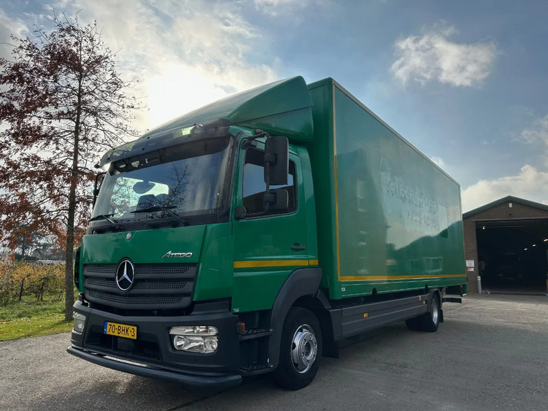 Mercedes-Benz Atego 1018 / NL TRUCK / EURO 6 / AIRCO / BOX+LIFT+SIDE DOOR / AUTOMATIC - Bakwagen: afbeelding 1 Mercedes-Benz Atego 1018 / NL TRUCK / EURO 6 / AIRCO / BOX+LIFT+SIDE DOOR / AUTOMATIC - Bakwagen: afbeelding 1