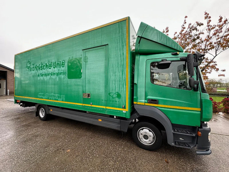 Mercedes-Benz Atego 1018 / NL TRUCK / EURO 6 / ONLY 100.000KM! / BOX+LIFT+SIDE DOOR / CLIMA / AUTOMATIC - Bakwagen: afbeelding 3 Mercedes-Benz Atego 1018 / NL TRUCK / EURO 6 / ONLY 100.000KM! / BOX+LIFT+SIDE DOOR / CLIMA / AUTOMATIC - Bakwagen: afbeelding 3