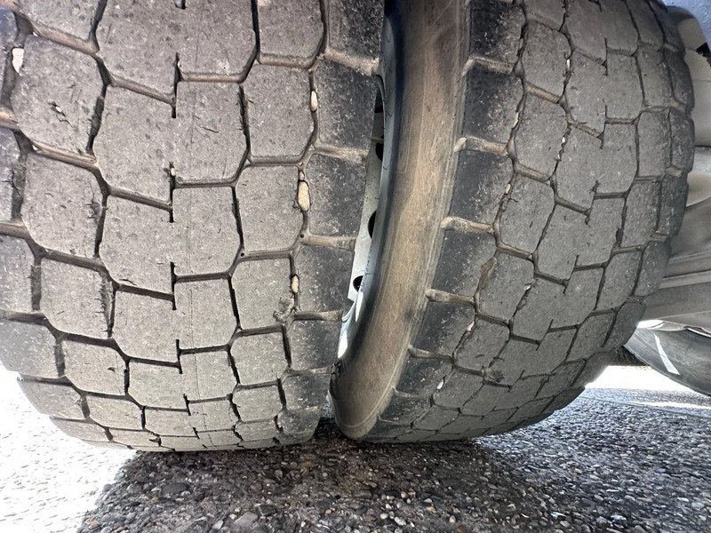 Trekker Volvo FH 460 / GLOBETROTTER / EURO 6 / I-Shift / HYDRAULIC / FULL AIR / NEW TACHO: afbeelding 14 Trekker Volvo FH 460 / GLOBETROTTER / EURO 6 / I-Shift / HYDRAULIC / FULL AIR / NEW TACHO: afbeelding 14