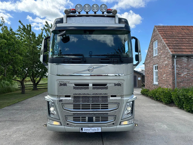 Volvo FH 460 / GLOBETROTTER / EURO 6 / I-Shift / HYDRAULIC / FULL AIR / NEW TACHO - Trekker: afbeelding 2 Volvo FH 460 / GLOBETROTTER / EURO 6 / I-Shift / HYDRAULIC / FULL AIR / NEW TACHO - Trekker: afbeelding 2