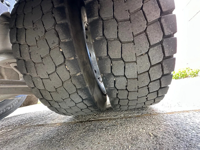 Trekker Volvo FH 460 / GLOBETROTTER / EURO 6 / I-Shift / HYDRAULIC / FULL AIR / NEW TACHO: afbeelding 9 Trekker Volvo FH 460 / GLOBETROTTER / EURO 6 / I-Shift / HYDRAULIC / FULL AIR / NEW TACHO: afbeelding 9