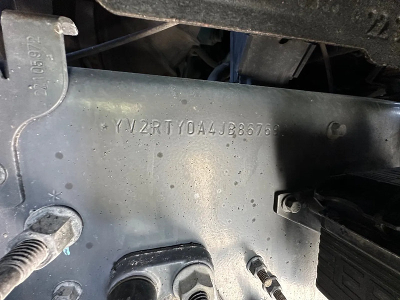 Trekker Volvo FH 460 / GLOBETROTTER / EURO 6 / I-Shift / HYDRAULIC / FULL AIR / NEW TACHO: afbeelding 16 Trekker Volvo FH 460 / GLOBETROTTER / EURO 6 / I-Shift / HYDRAULIC / FULL AIR / NEW TACHO: afbeelding 16