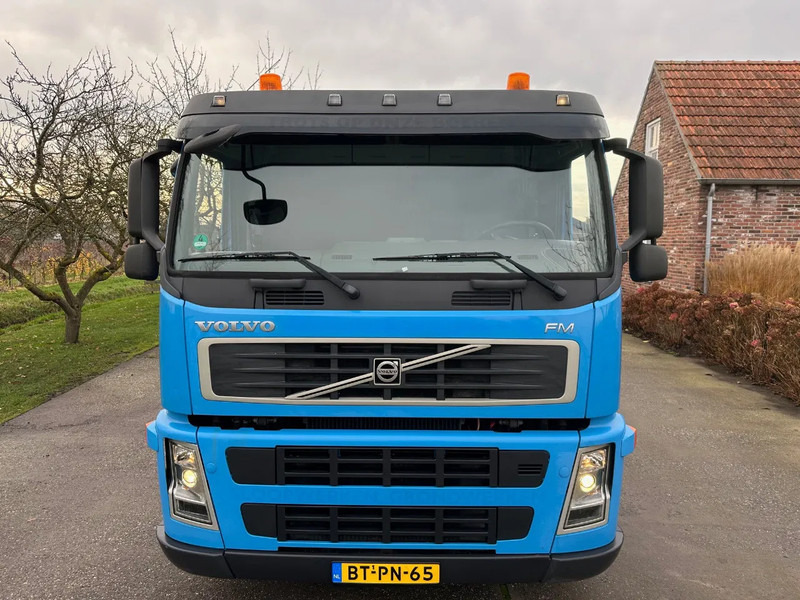 Volvo FM 340 / NL TRUCK / 4X2 / EURO5 / MACHINE TRANSPORT / HYDR. RAMP / WINCH - Autovrachtwagen vrachtwagen: afbeelding 2 Volvo FM 340 / NL TRUCK / 4X2 / EURO5 / MACHINE TRANSPORT / HYDR. RAMP / WINCH - Autovrachtwagen vrachtwagen: afbeelding 2