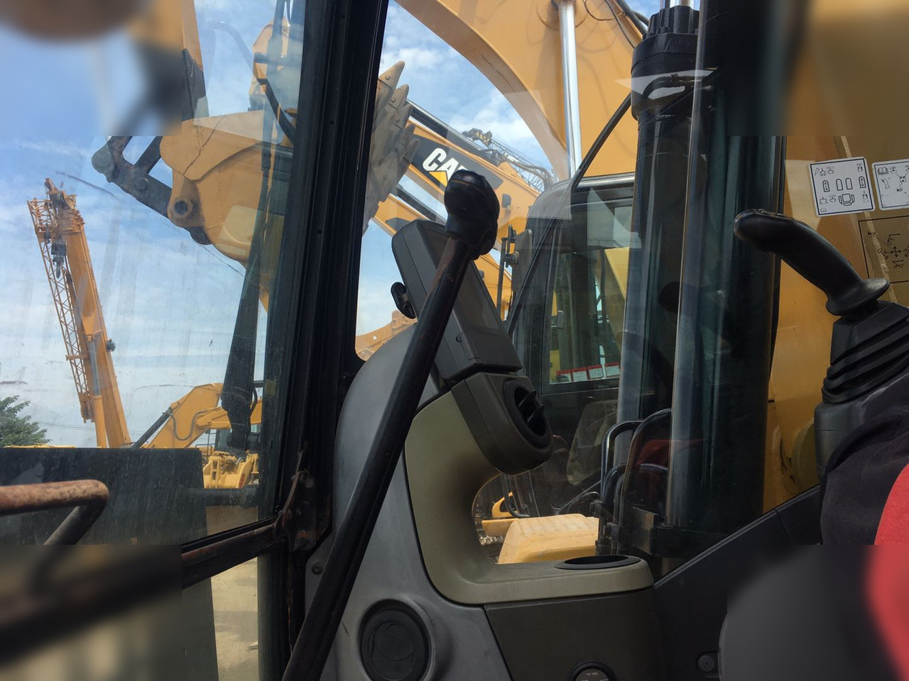 Rupsgraafmachine CATERPILLAR 320D: afbeelding 11