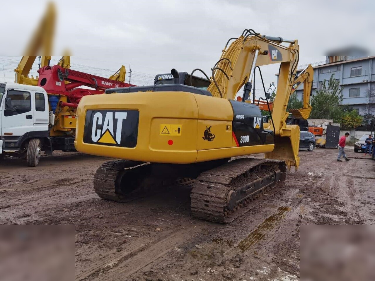 CATERPILLAR 330D - Rupsgraafmachine: afbeelding 2 CATERPILLAR 330D - Rupsgraafmachine: afbeelding 2
