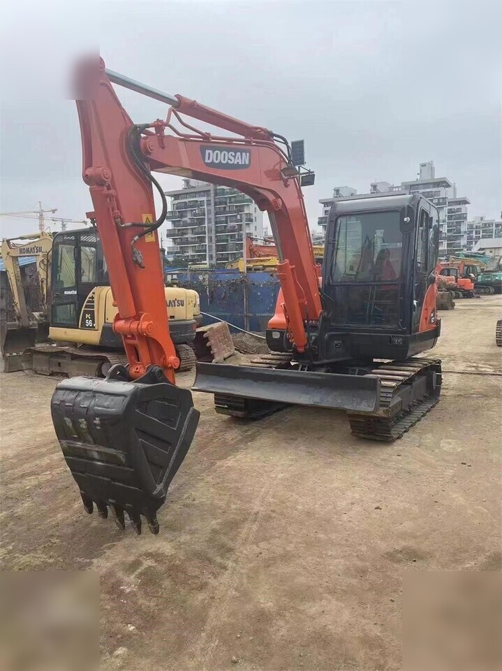 DOOSAN DX60 - Rupsgraafmachine: afbeelding 1 DOOSAN DX60 - Rupsgraafmachine: afbeelding 1