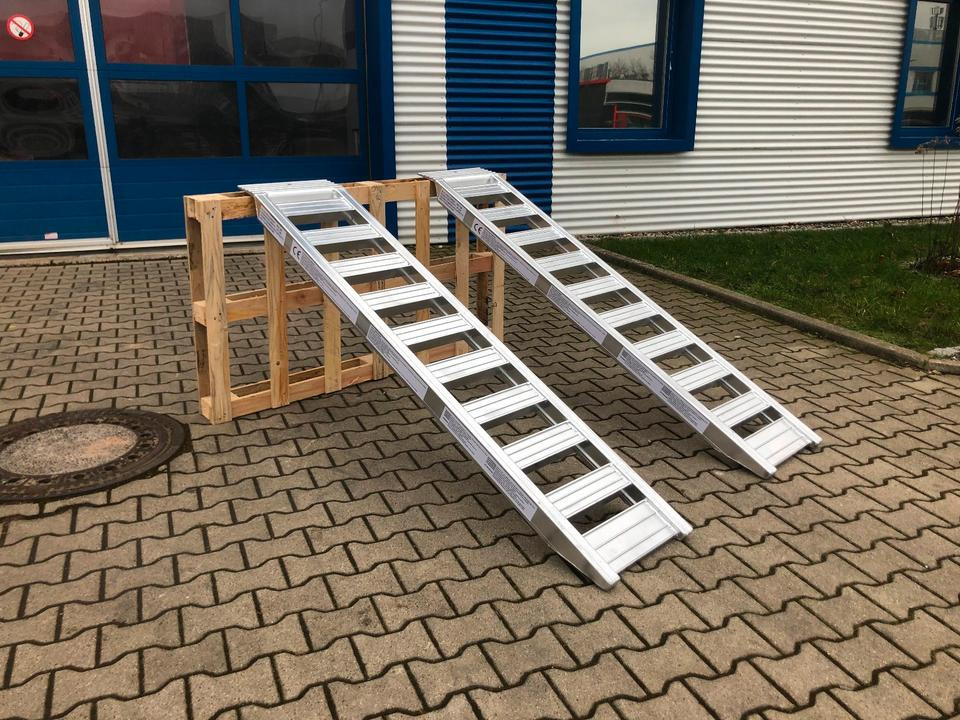 Alurampen Satz 2m 2000KG Minibagger Minilader Quad Auffahrrampe *INKL.19% MWST* - Laadbrug: afbeelding 3 Alurampen Satz 2m 2000KG Minibagger Minilader Quad Auffahrrampe *INKL.19% MWST* - Laadbrug: afbeelding 3