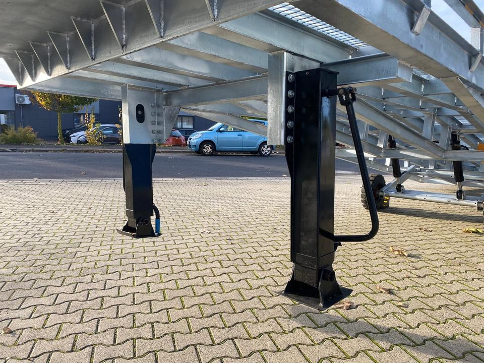 Verladerampe 8t Verzinkt Containerrampe LKW Rampe NEU *INKL.19% MWST*SOFORT VERFÜGBAR!* - Laadbrug: afbeelding 5 Verladerampe 8t Verzinkt Containerrampe LKW Rampe NEU *INKL.19% MWST*SOFORT VERFÜGBAR!* - Laadbrug: afbeelding 5