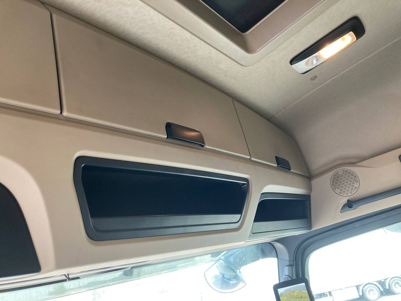 Trekker Mercedes-Benz Actros 1848 4x2 BigSpace PTO compressor: afbeelding 14