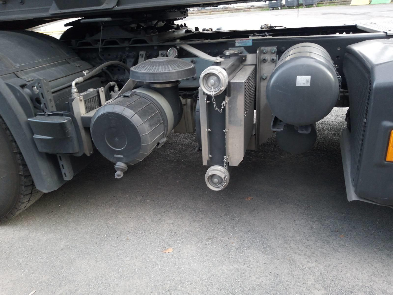Trekker Mercedes-Benz Actros 1848 4x2 BigSpace PTO compressor: afbeelding 9