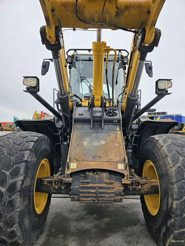 Wiellader KOMATSU WA380-8: afbeelding 13