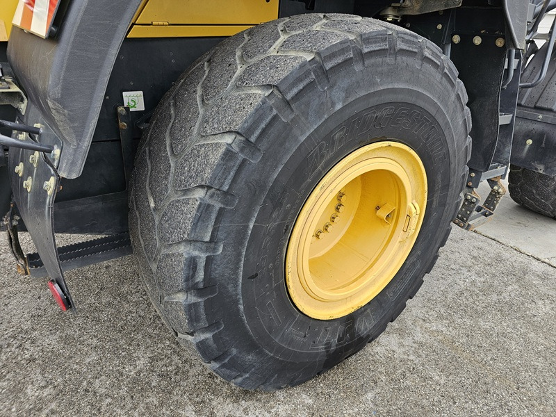 Wiellader KOMATSU WA380-8: afbeelding 22