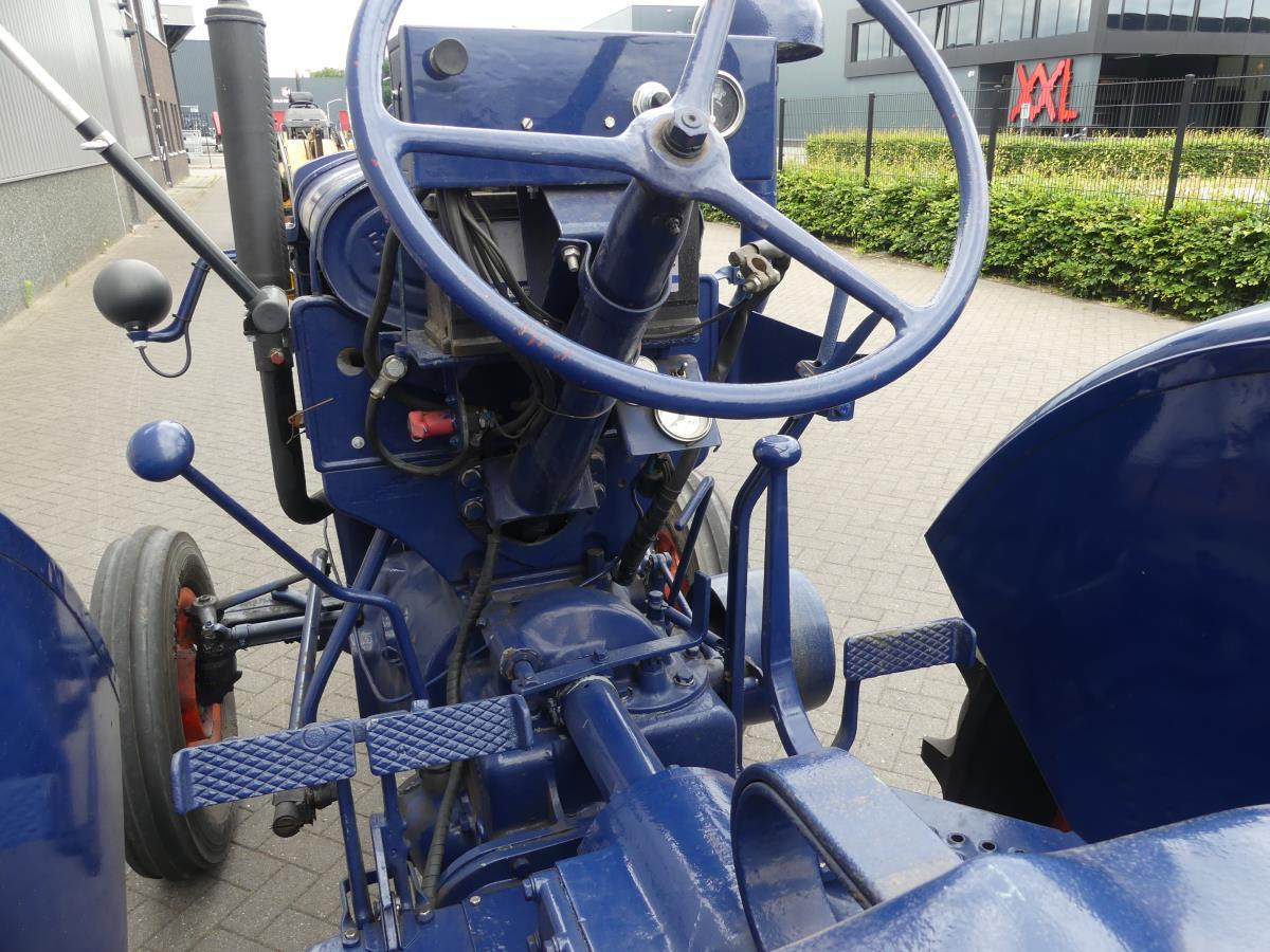 Tractor Fordson 27N: afbeelding 13 Tractor Fordson 27N: afbeelding 13