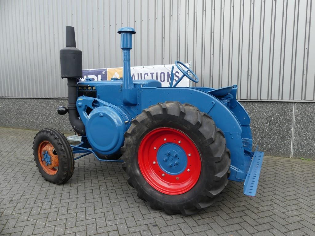 Lanz Bulldog D9506 - Tractor: afbeelding 4 Lanz Bulldog D9506 - Tractor: afbeelding 4