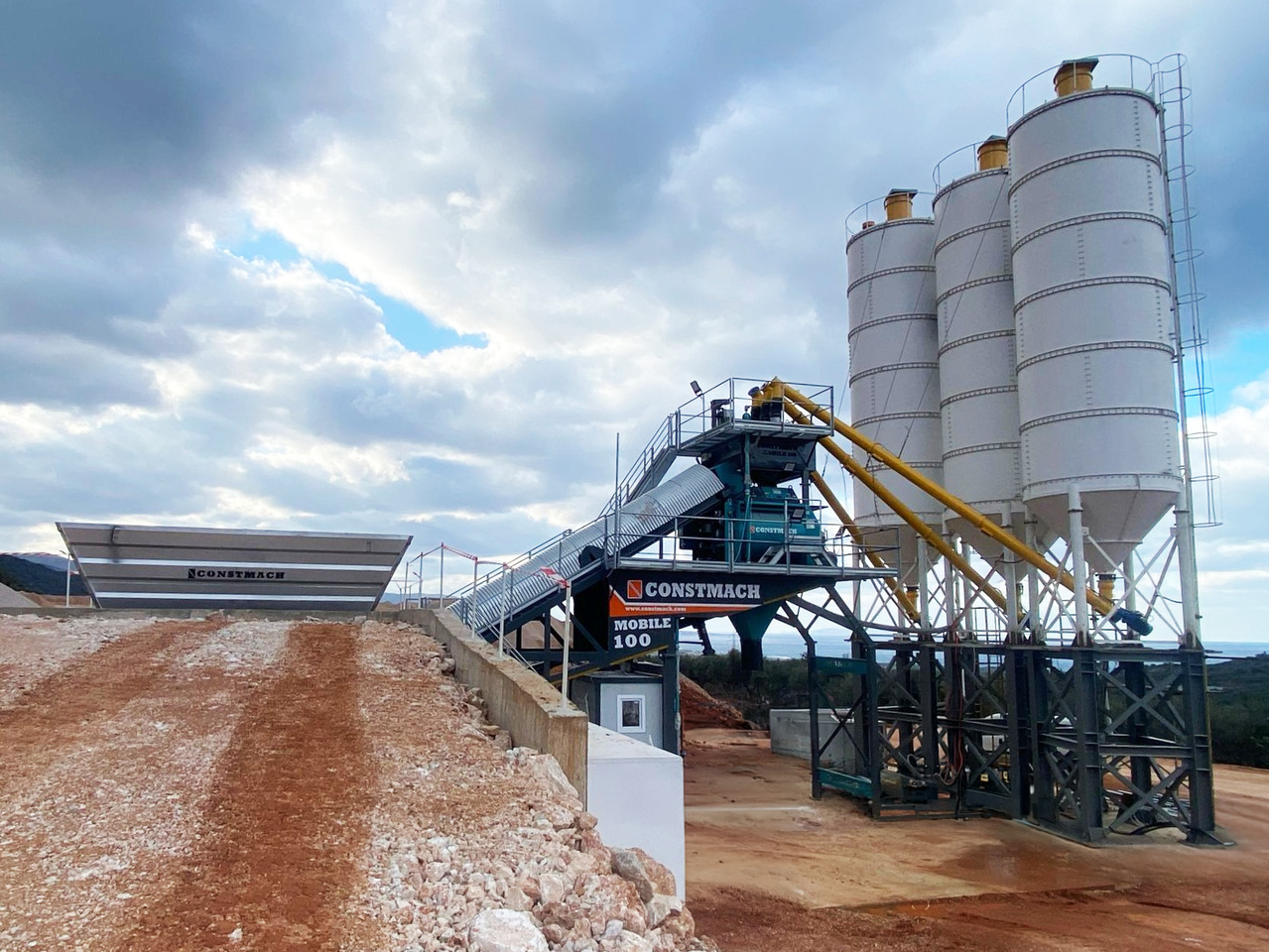 Constmach 100 m³/h Mobile Concrete Batching Plant - Betoncentrale: afbeelding 2 Constmach 100 m³/h Mobile Concrete Batching Plant - Betoncentrale: afbeelding 2