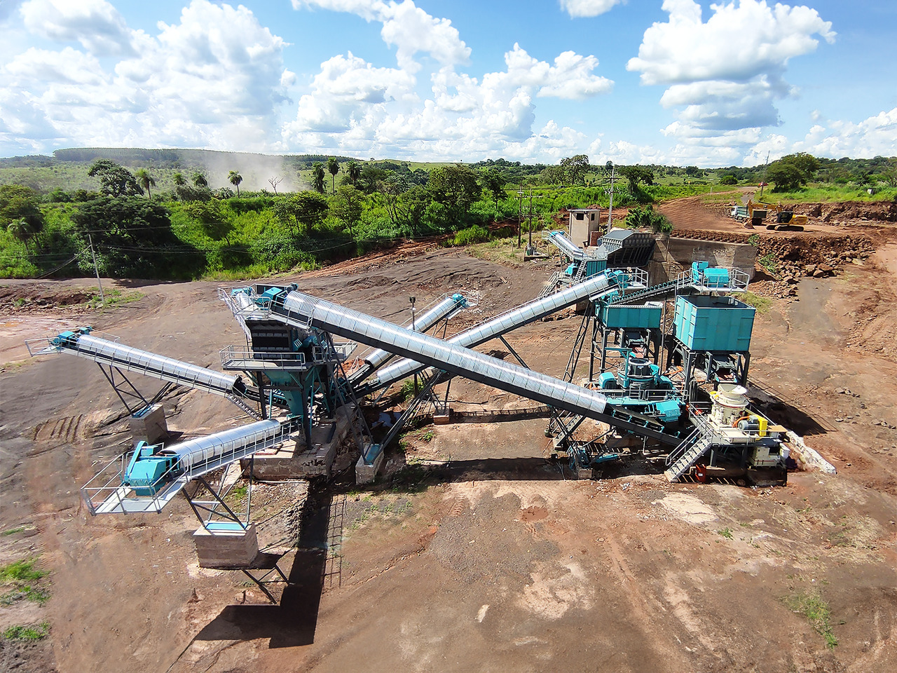 Constmach Stationary Stone Crushing and Screening Plant 50 to 1,000 TPH - Breekinstallatie: afbeelding 4 Constmach Stationary Stone Crushing and Screening Plant 50 to 1,000 TPH - Breekinstallatie: afbeelding 4