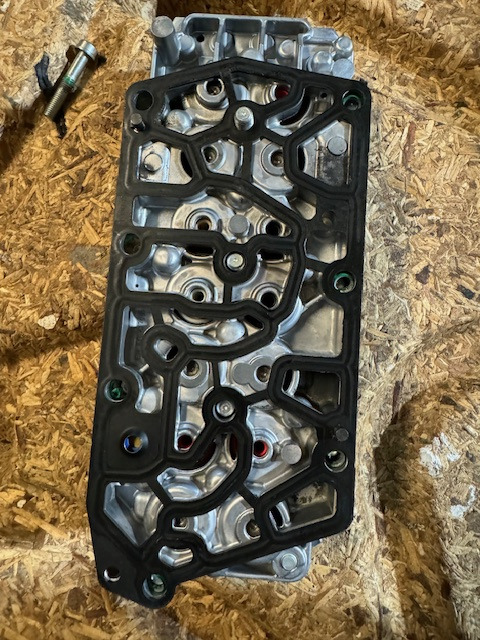 ZF Ventilblock TRAXON Getriebe 0501330550 - Versnellingsbak en onderdelen voor Vrachtwagen: afbeelding 5 ZF Ventilblock TRAXON Getriebe 0501330550 - Versnellingsbak en onderdelen voor Vrachtwagen: afbeelding 5