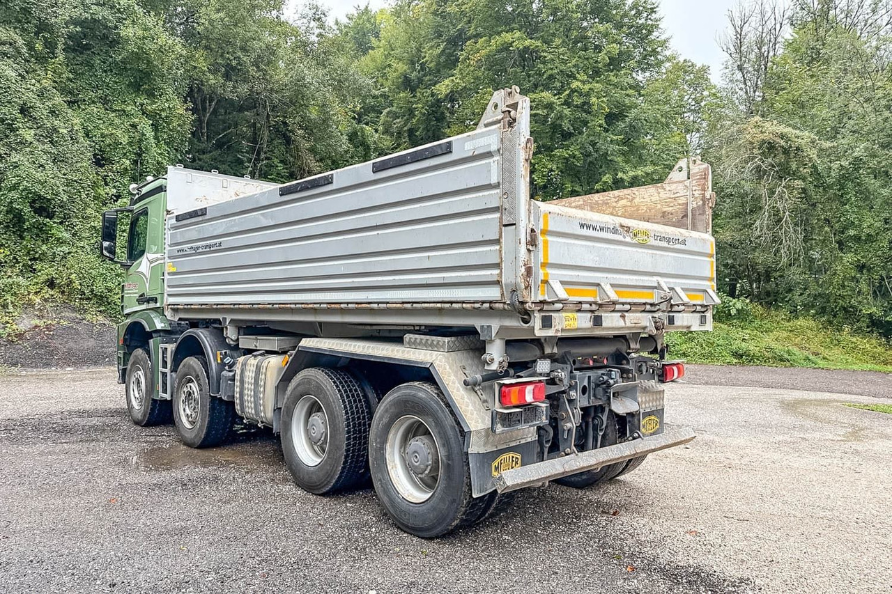 Mercedes-Benz Arocs 4152 - Kipper vrachtwagen: afbeelding 3 Mercedes-Benz Arocs 4152 - Kipper vrachtwagen: afbeelding 3