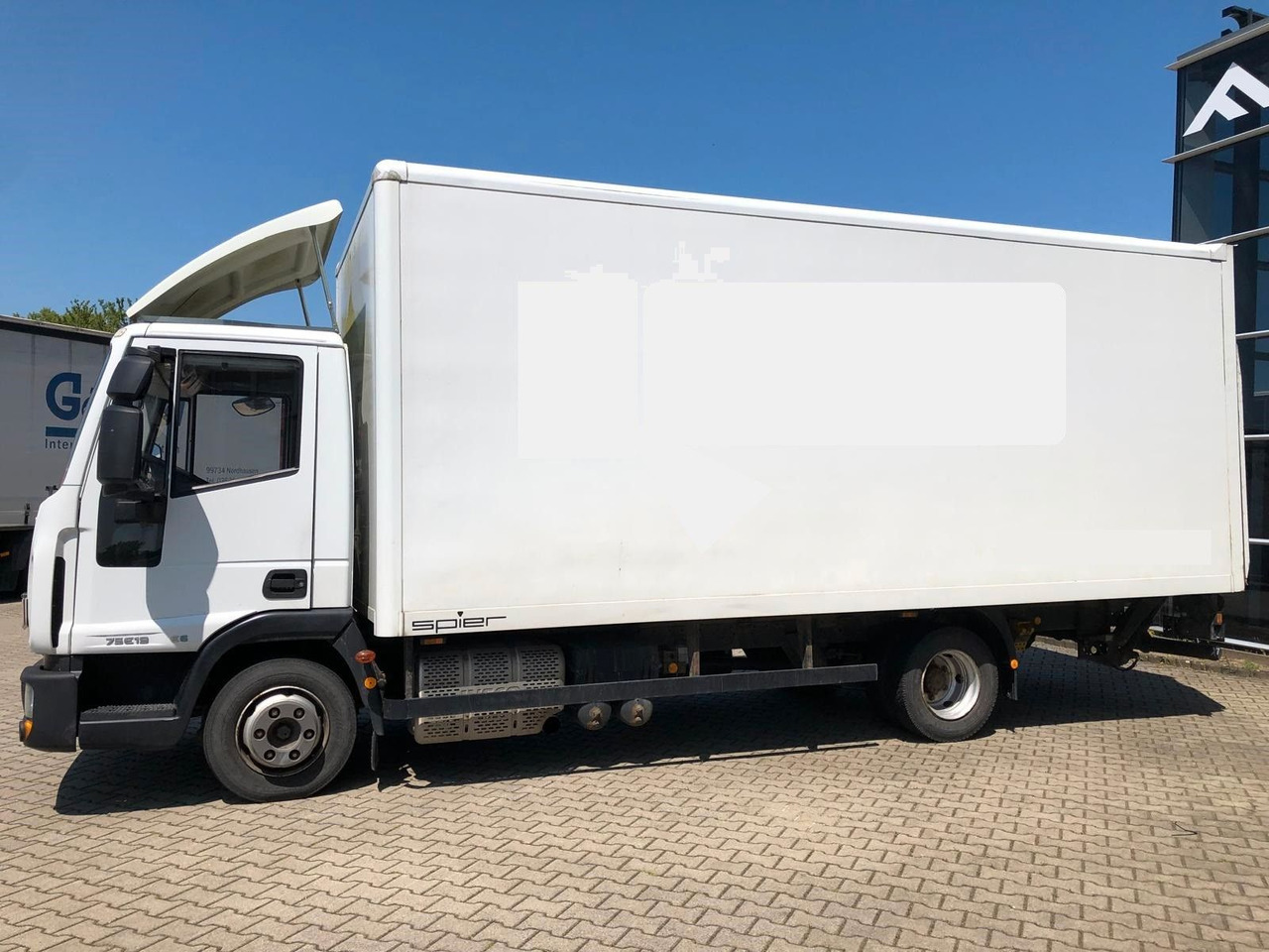 Iveco 75 E 190 Koffer*LBW*Schalter*Blatt/Luft*Klima - Bestelwagen gesloten laadbak: afbeelding 5 Iveco 75 E 190 Koffer*LBW*Schalter*Blatt/Luft*Klima - Bestelwagen gesloten laadbak: afbeelding 5
