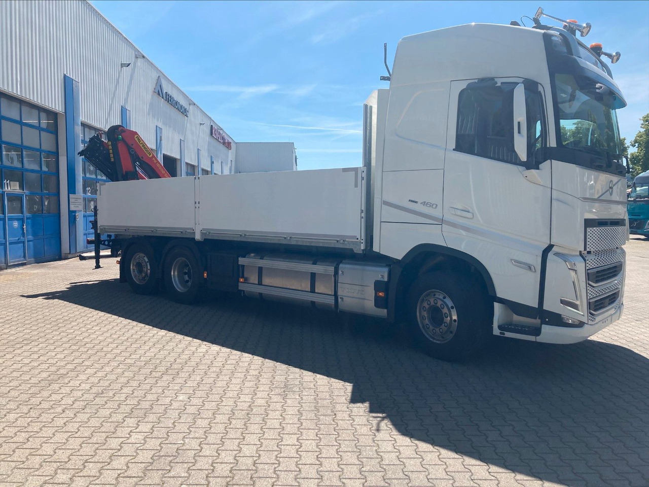 Volvo FH 6x2 R NLA Luftfederung - Vrachtwagen met open laadbak, Kraanwagen: afbeelding 1 Volvo FH 6x2 R NLA Luftfederung - Vrachtwagen met open laadbak, Kraanwagen: afbeelding 1