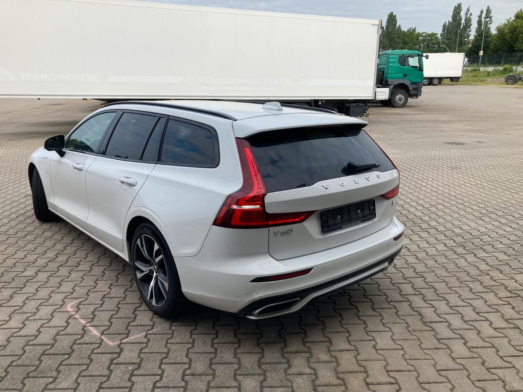 Volvo V60 T6 AWD R-Design Expression Recharge Plug-In Volvo V60 T6 AWD R-Design Expression Recharge Plug-In - Stationwagen: afbeelding 3 Volvo V60 T6 AWD R-Design Expression Recharge Plug-In Volvo V60 T6 AWD R-Design Expression Recharge Plug-In - Stationwagen: afbeelding 3