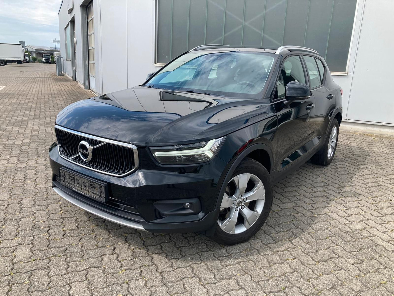 Volvo XC 40 D3 Momentum Pro AWD - SUV: afbeelding 1 Volvo XC 40 D3 Momentum Pro AWD - SUV: afbeelding 1