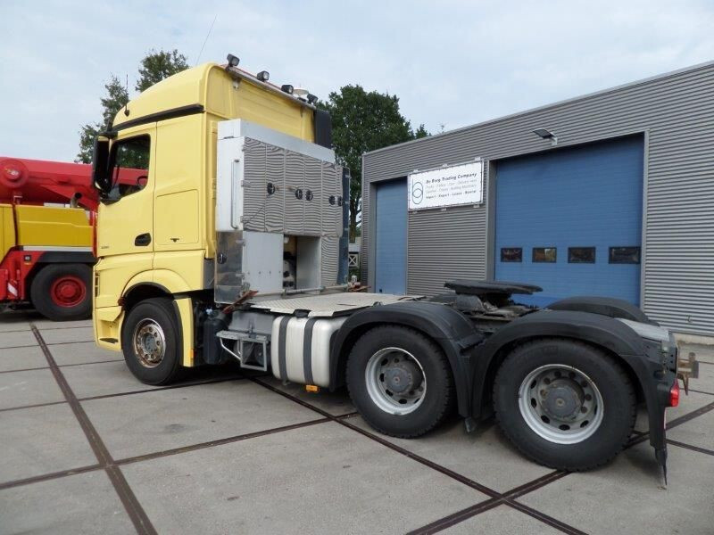 Mercedes-Benz Actros 3351 6x4 - Trekker: afbeelding 4 Mercedes-Benz Actros 3351 6x4 - Trekker: afbeelding 4