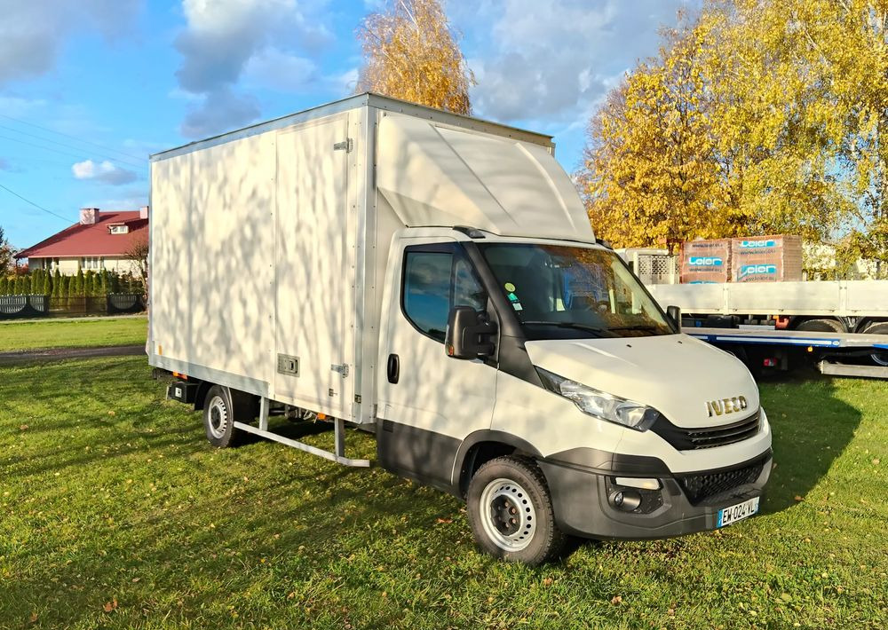 Iveco Daily 35S16 - Bestelwagen gesloten laadbak: afbeelding 1 Iveco Daily 35S16 - Bestelwagen gesloten laadbak: afbeelding 1