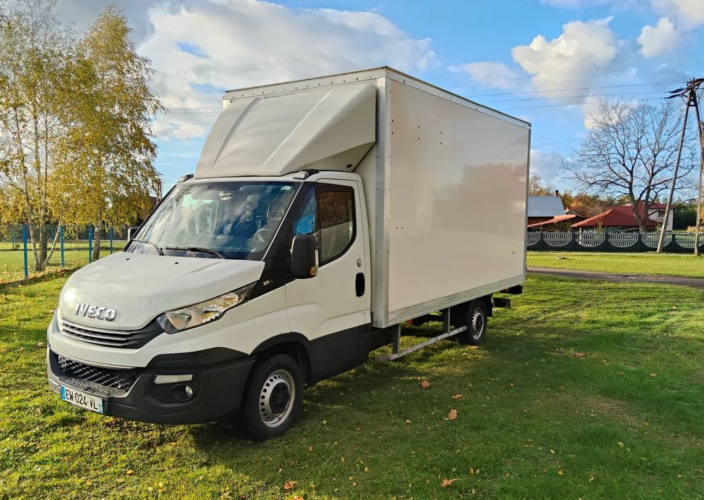 Iveco Daily 35S16 - Bestelwagen gesloten laadbak: afbeelding 2 Iveco Daily 35S16 - Bestelwagen gesloten laadbak: afbeelding 2