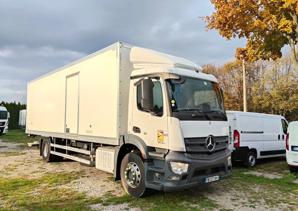 Mercedes-Benz Antos - Koelwagen vrachtwagen: afbeelding 2 Mercedes-Benz Antos - Koelwagen vrachtwagen: afbeelding 2