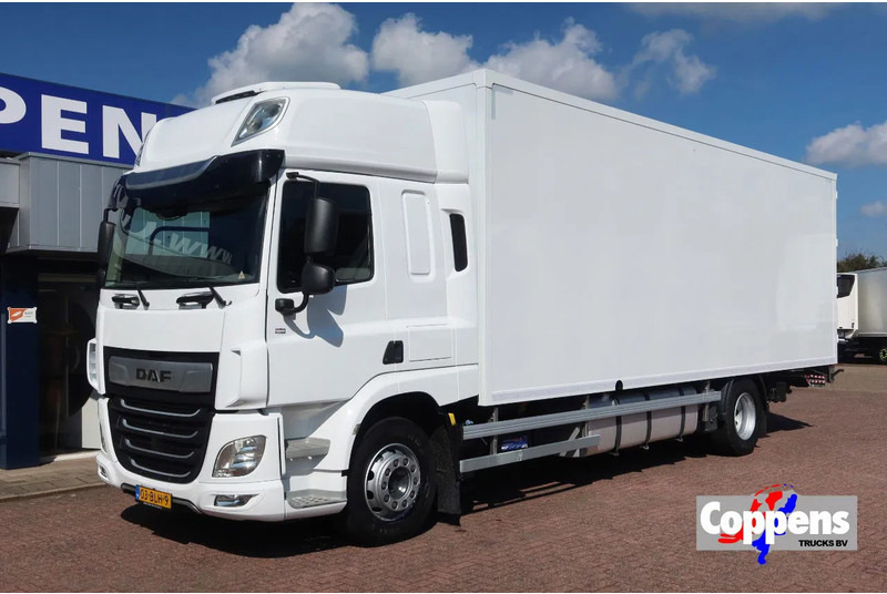 DAF CF 410 Bak+Klep Dhollandia 2.000 kg Slaapcabine - Bakwagen: afbeelding 1 DAF CF 410 Bak+Klep Dhollandia 2.000 kg Slaapcabine - Bakwagen: afbeelding 1