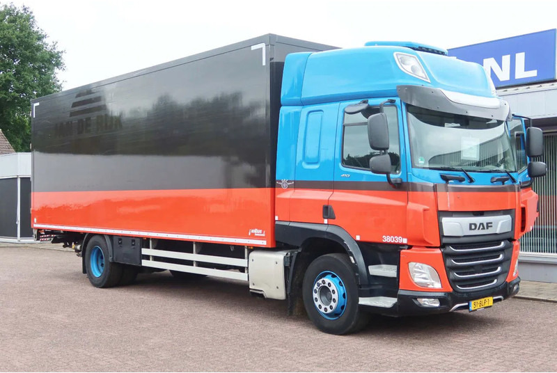 DAF CF 410 Bakwagen + Onderschuif klep - Bakwagen: afbeelding 2 DAF CF 410 Bakwagen + Onderschuif klep - Bakwagen: afbeelding 2